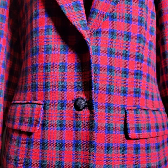 VINTAGE 70'S PENDELTON MCDUFF TARTEN PLAID WOOL PLEATED SKIRT SUIT - Picture 3 of 14